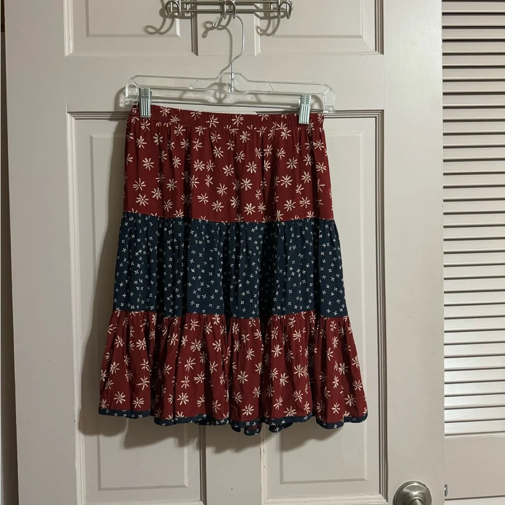 Womens Karen Kane Red And Blue Floral Skirt Size 8 Made In USA